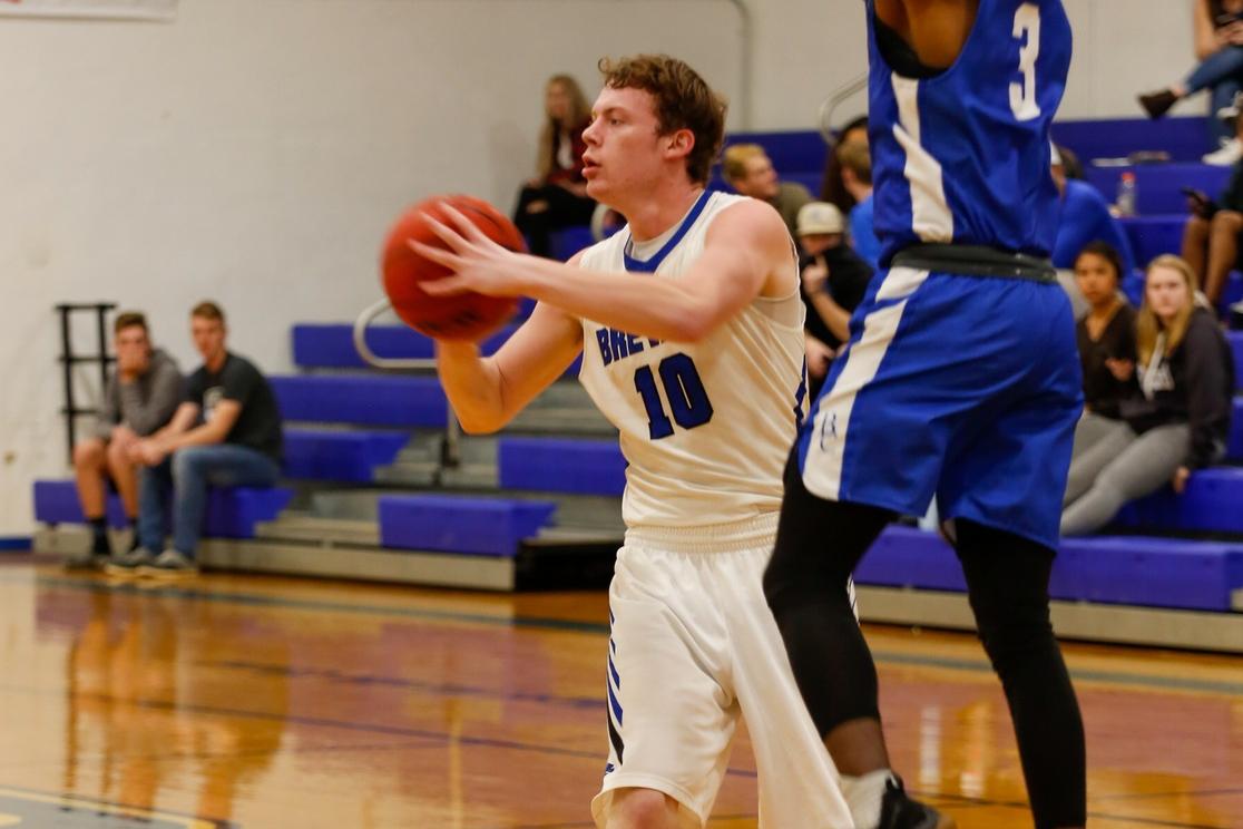 Junior forward Cannon Lamb's 20-point, 10-rebound double-double led the Tornados in a heartbreaking 71-70 defeat vs. Berry College (Photo courtesy of Victoria Brayman '22).