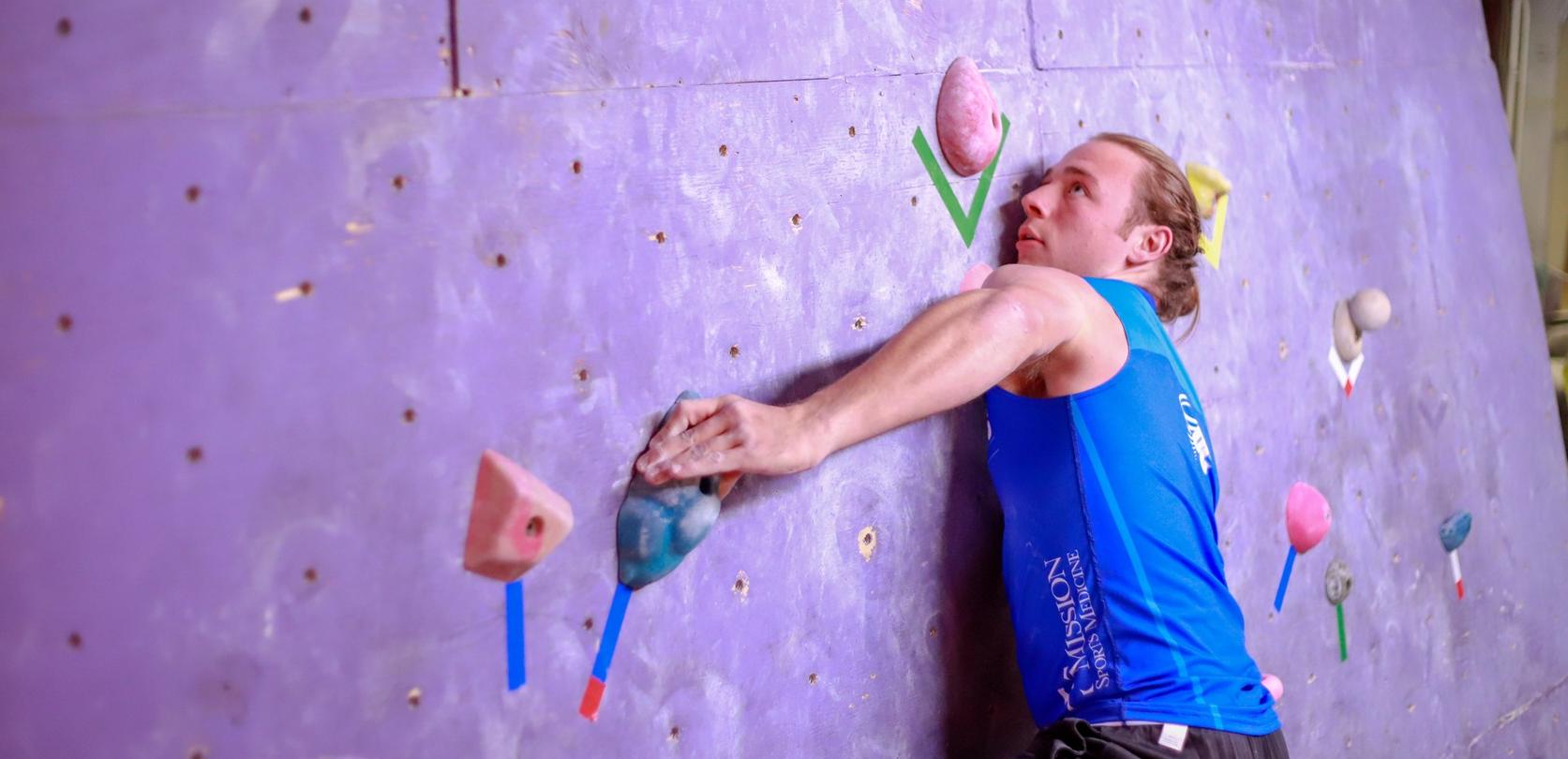 Brevard College Climbing Looks to Build on Successful Fall at Tennessee Bouldering Authority