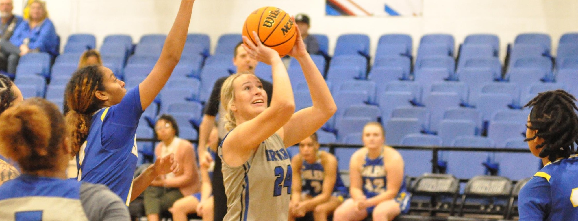 Women’s Basketball Remains Unbeaten in Conference Action; Totals Third-Straight Victory by 20-Plus
