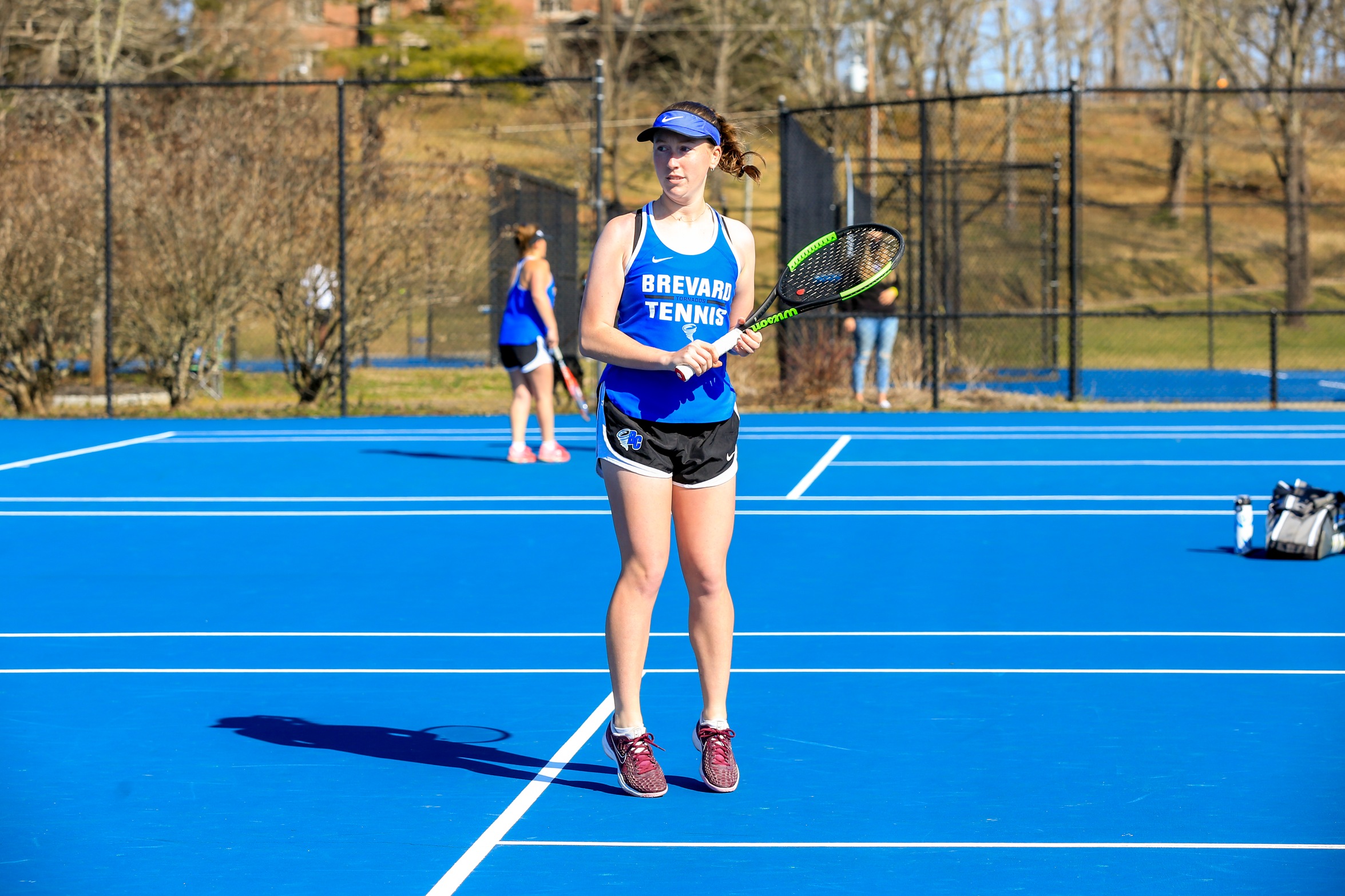 Margaret Correll in action at the McCoy Tennis Complex (Photo courtesy of Victoria Brayman '22).