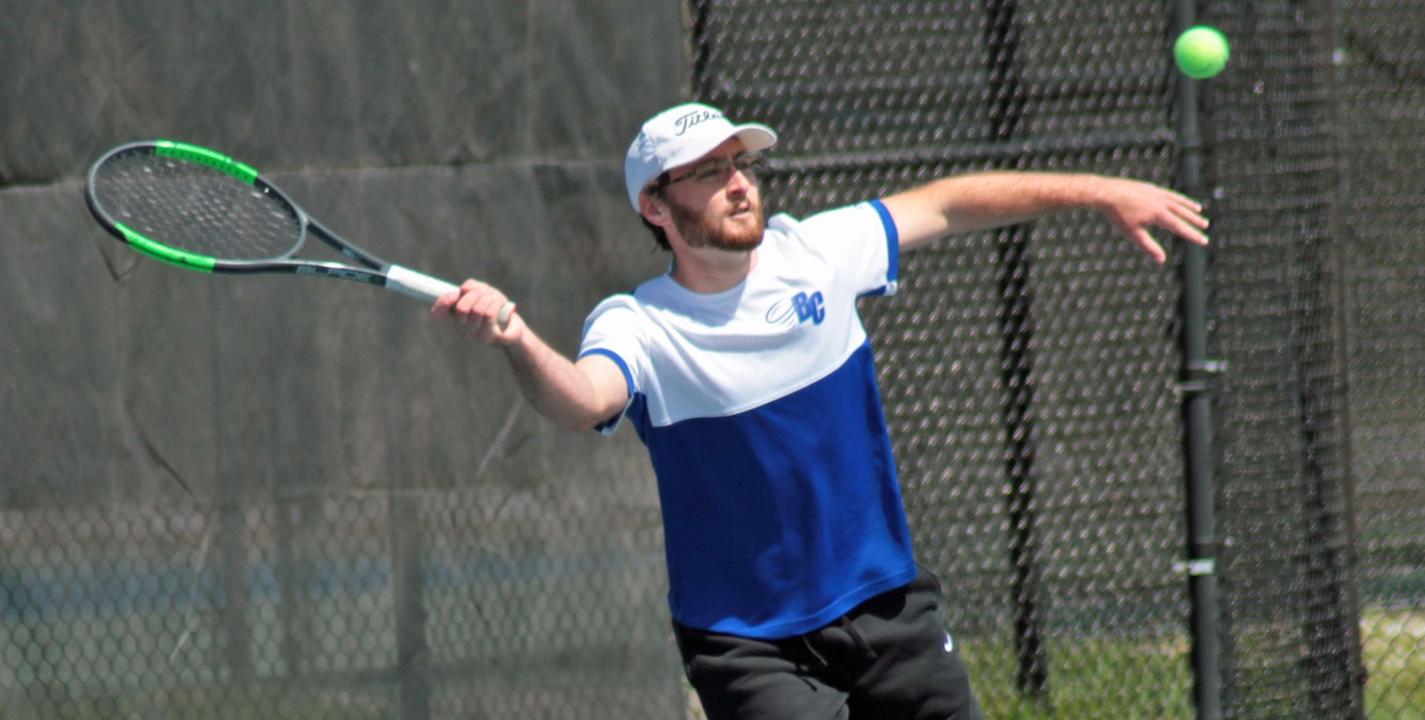 Streaks Continue for Individuals, Team in 7-2 Victory over Berea