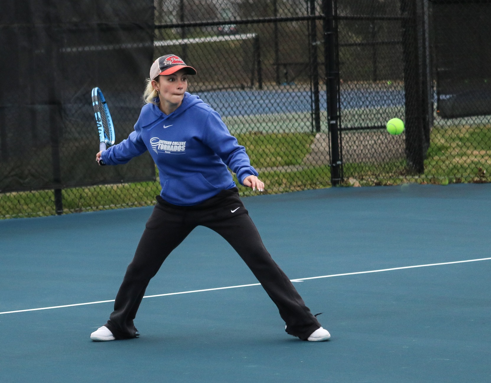 Women’s Tennis Continues Win Streak with 7-2 Win Against the Royals