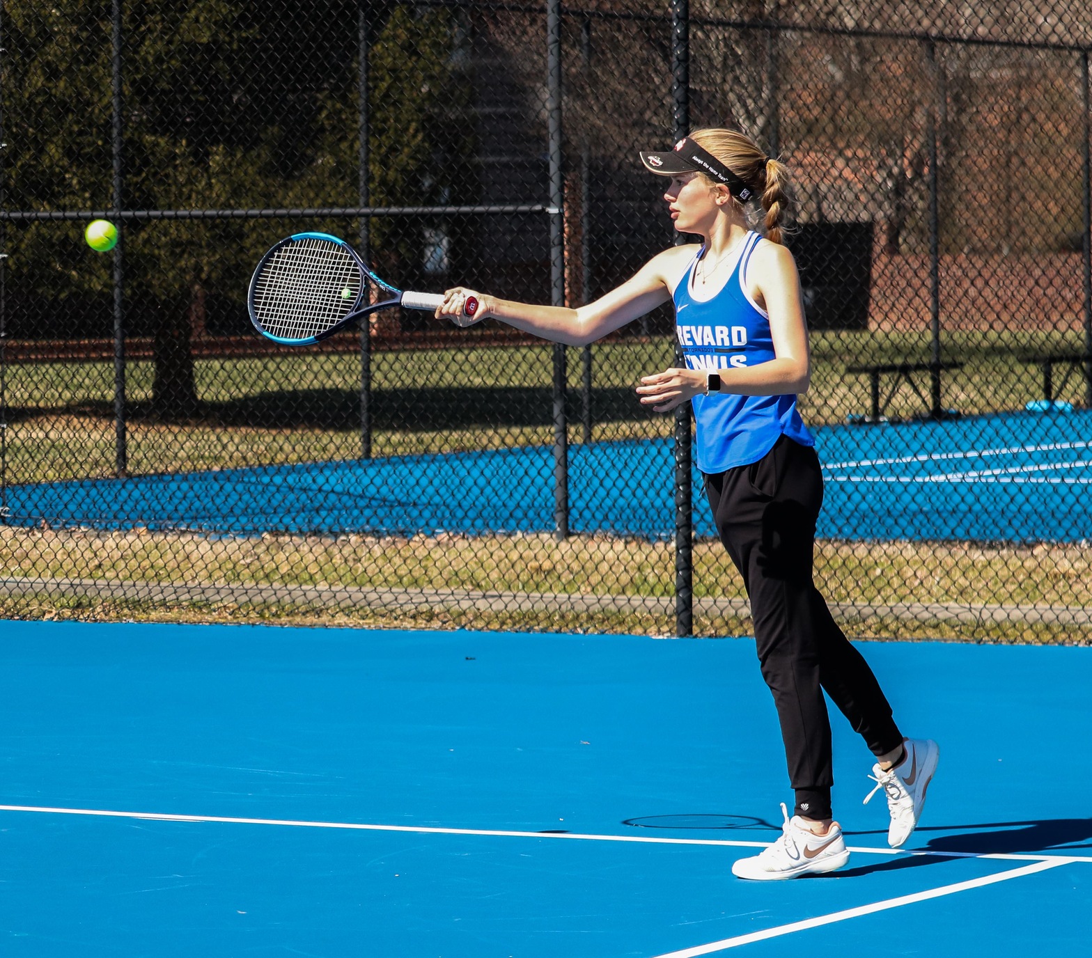 Women’s Tennis Clinches Season Sweep with 6-3 Win Over Pfeiffer