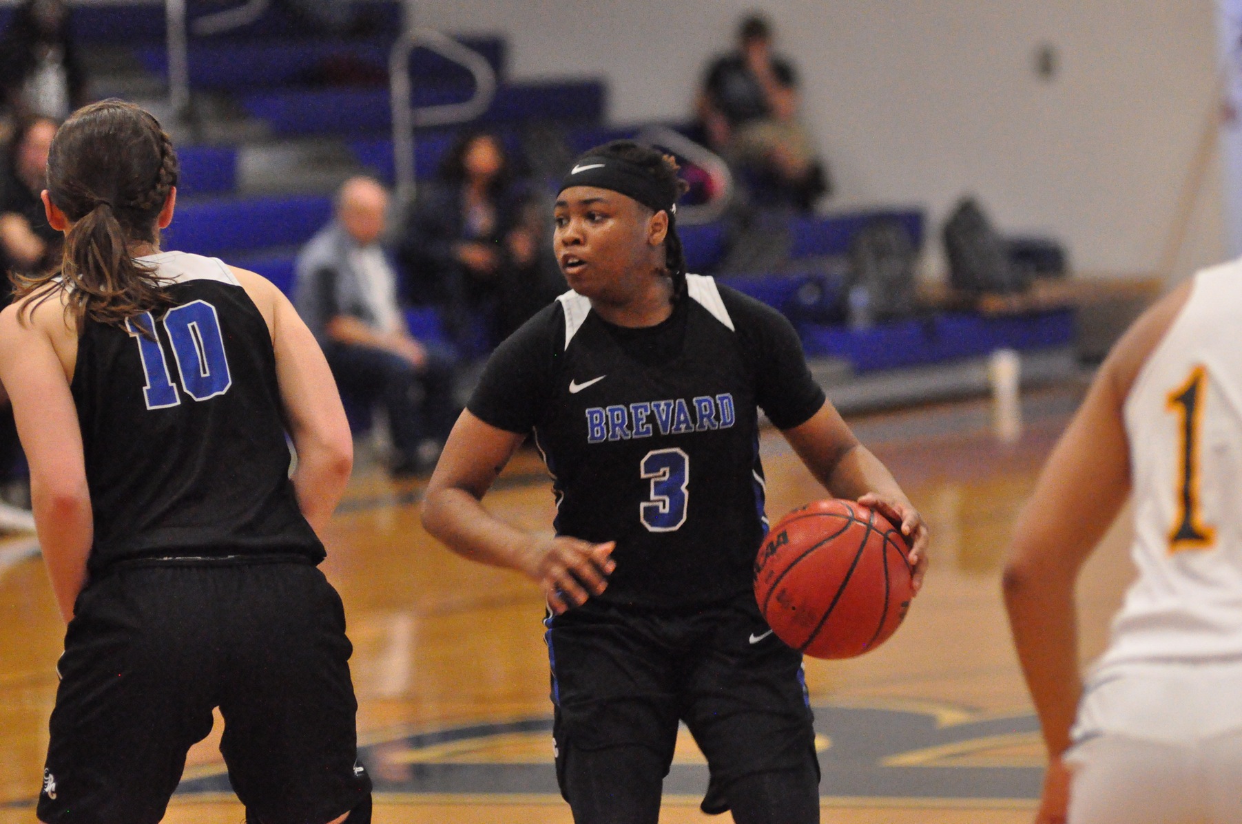 Women’s Basketball Falls in the Final Seconds at William Peace