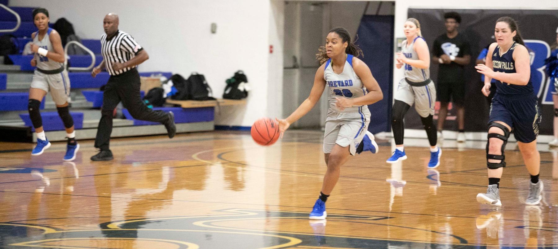 Women’s Basketball Hosts Wesleyan to Open USA South Conference Play