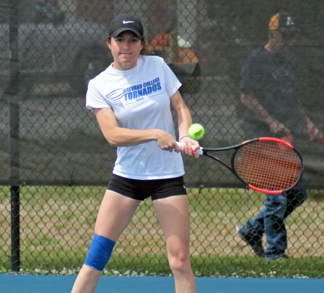 Sepe Continues Dominance with 12th Straight Singles Win in Regular Season Finale