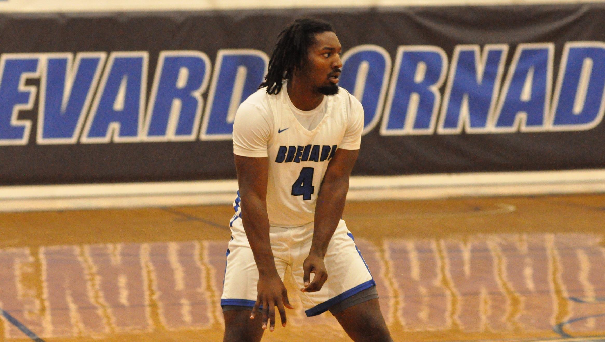 Junior guard Quincy Carter totaled a career-high 18 points at Maryville (Photo courtesy of Tommy Moss)